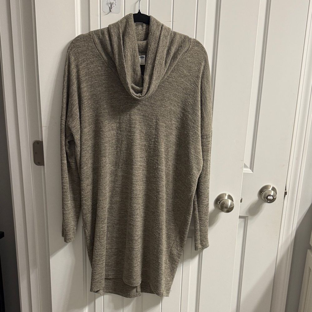 Old Navy Women's Turtleneck Sweater - Beige